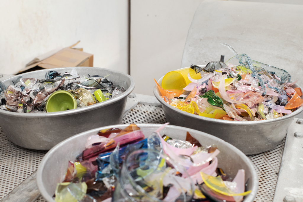 To Reclaim Glass, to Revive our Future Factory Zoomer Nalata Nalata